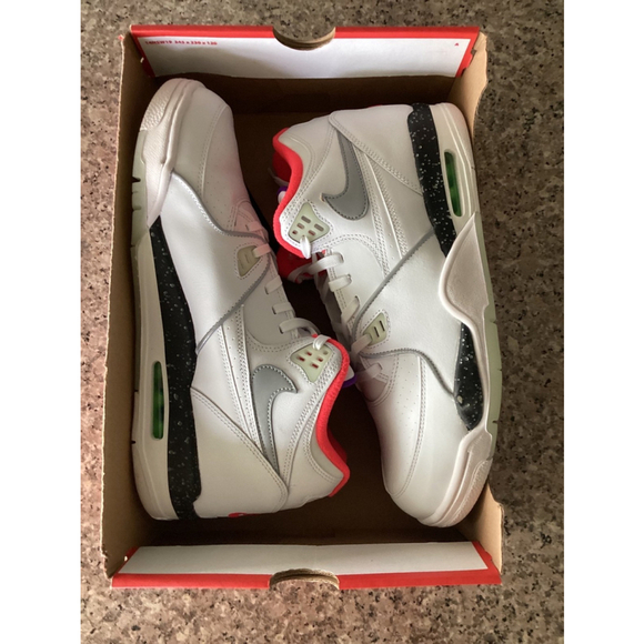 Nike Air Flight ‘89 Size: 12 Color: White / Silver / White
